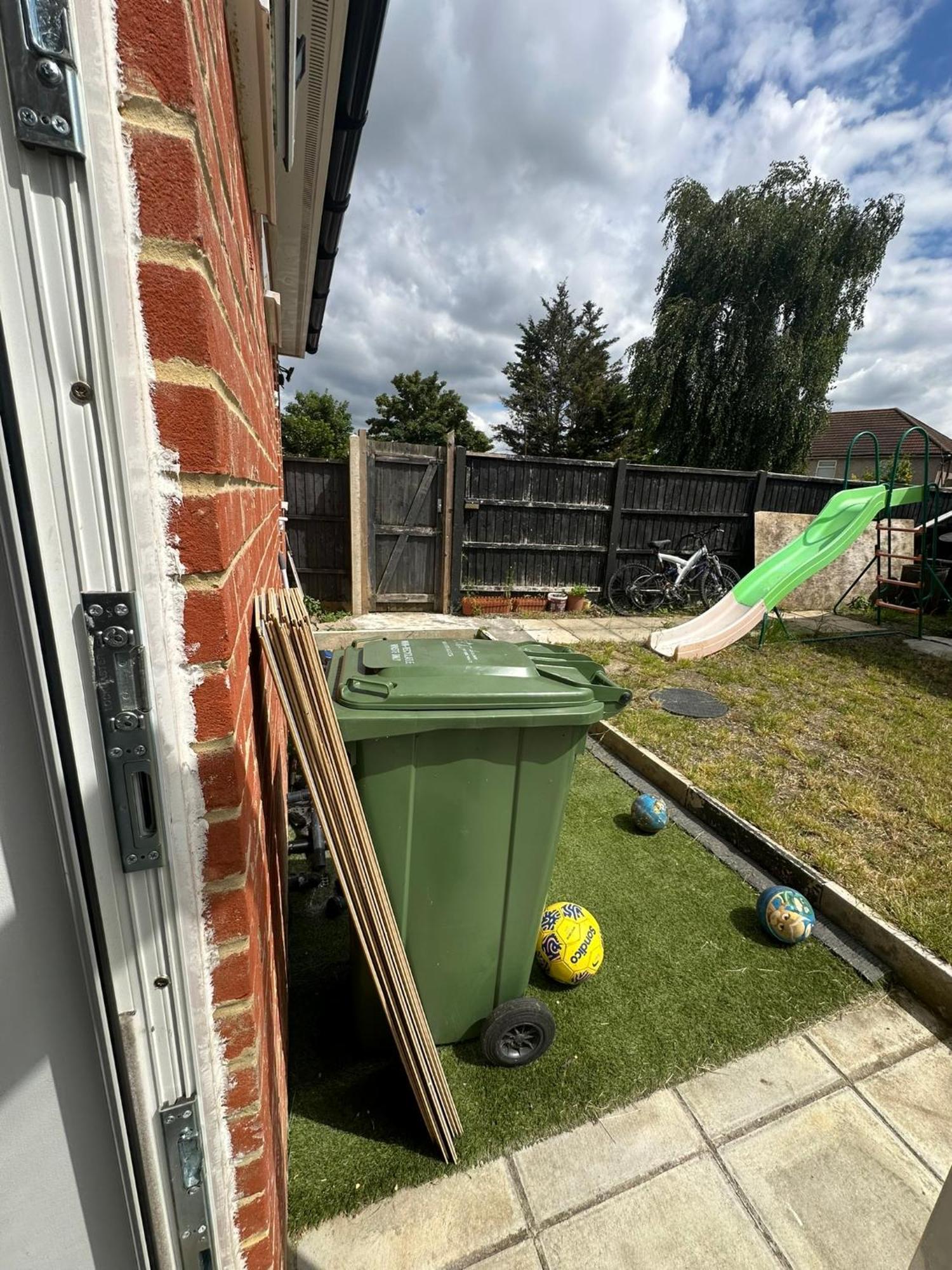 Luxury Ensuite Studio In Crayford Dartford Bexley London With Full Kitchen And Side Garden Alleyway Entrance Erith Εξωτερικό φωτογραφία